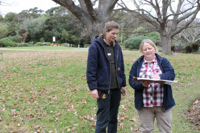 Dunedin Botanic Gardens image of two staff members in the gardens